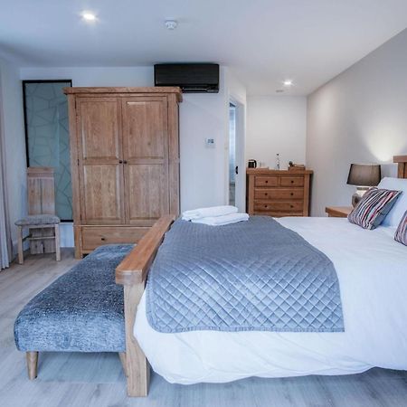 Suite 7 - Sleeping Giant Hotel - Pen Y Cae Inn Brecon Eksteriør billede